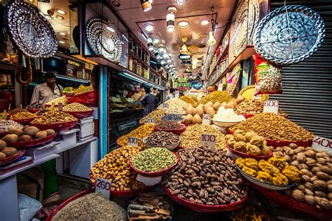Market! Market! .